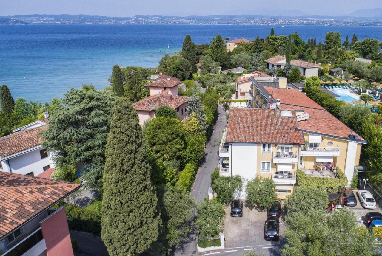 Hotel Serenella Sirmione Exterior foto